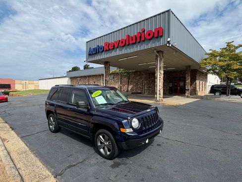 Used 2015 Jeep Patriot High Altitude AWD/4WD image 1