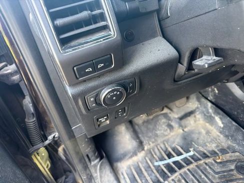 Used 2019 Ford F150 XLT w/ Equipment Group 302A Luxury RWD image 18