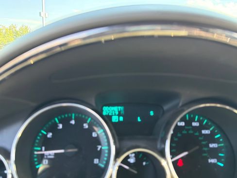 Used 2015 Buick Enclave Convenience FWD image 16