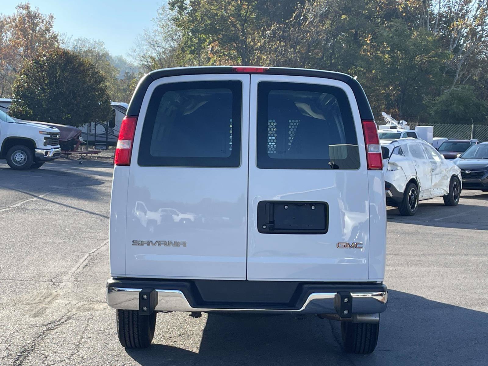 Certified 2025 GMC Savana 2500 w/ Driver Convenience Package RWD image 4