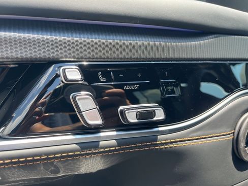 New 2024 Jeep Grand Wagoneer Series III w/ Rear Seat Video Group 1 image 12