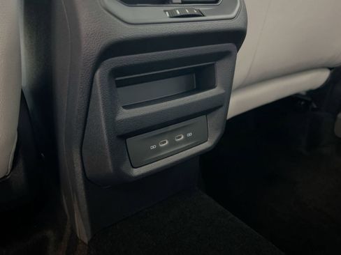 New 2026 Volkswagen Taos SE image 32