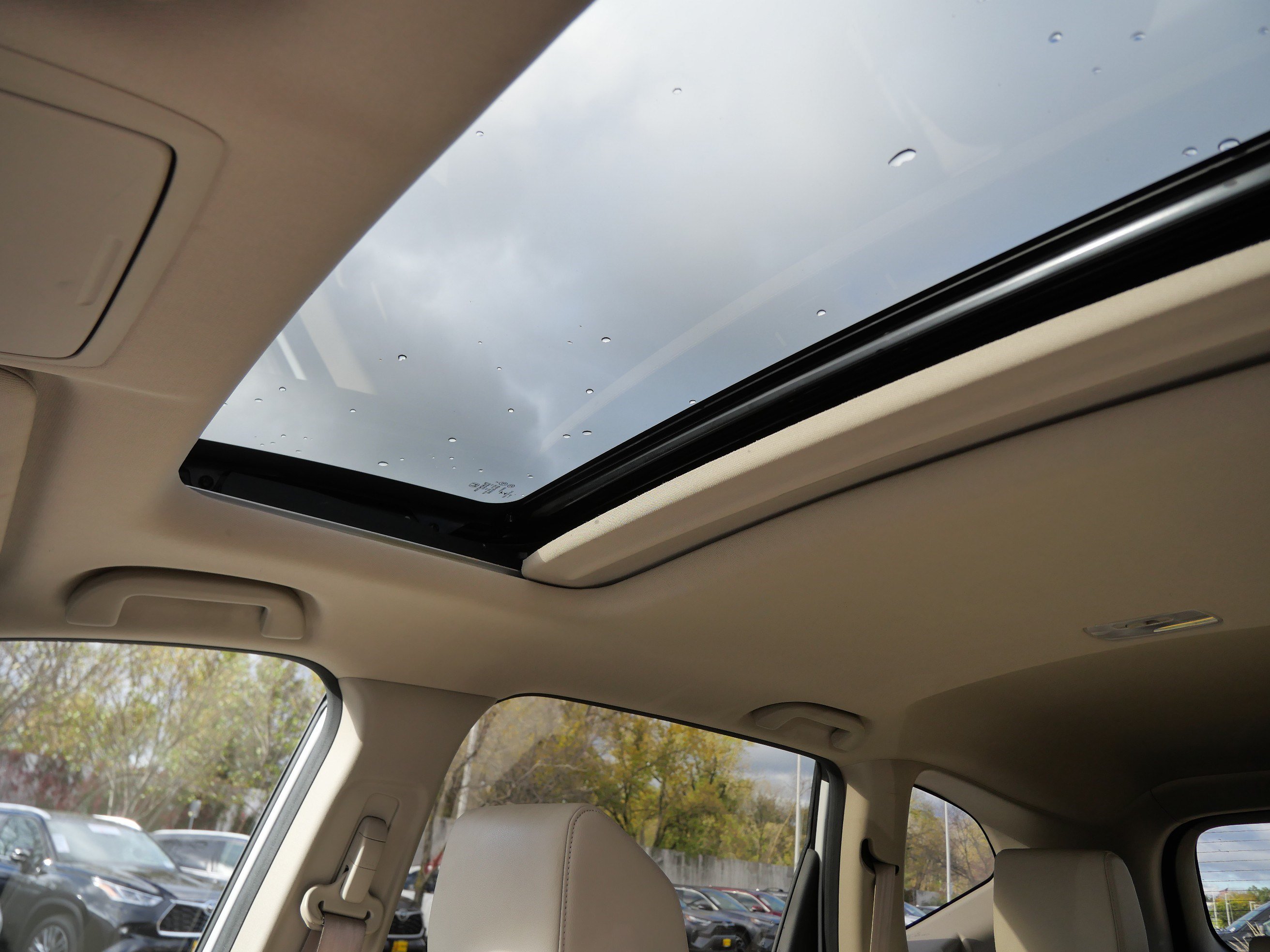 Used 2021 Honda CR-V Touring image 32