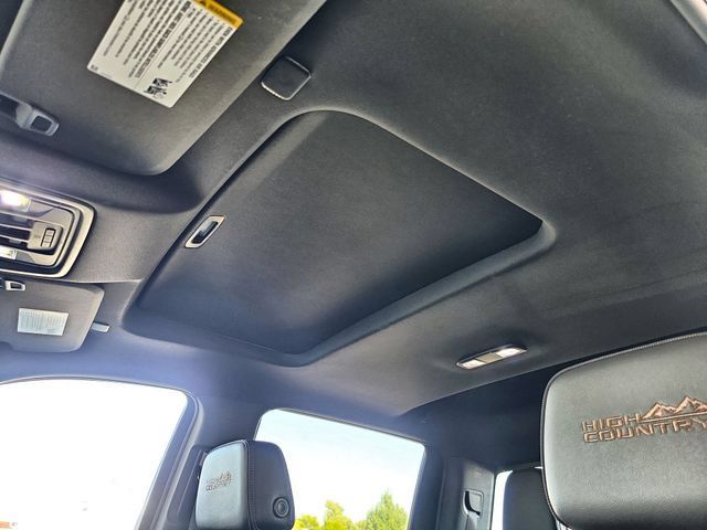 Used 2024 Chevrolet Silverado 3500 High Country w/ Technology Package AWD/4WD image 17
