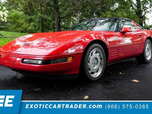 Used 1991 Chevrolet Corvette Coupe RWD image 1