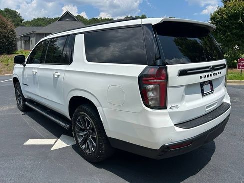 Used 2022 Chevrolet Suburban Z71 w/ Z71 Off-Road Package AWD/4WD image 20
