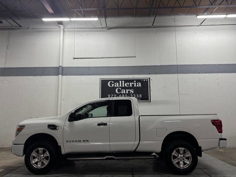 Used 2017 Nissan Titan S image 1
