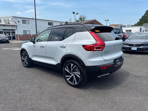 Used 2020 Volvo XC40 T5 R-Design w/ Protection Package AWD/4WD image 7