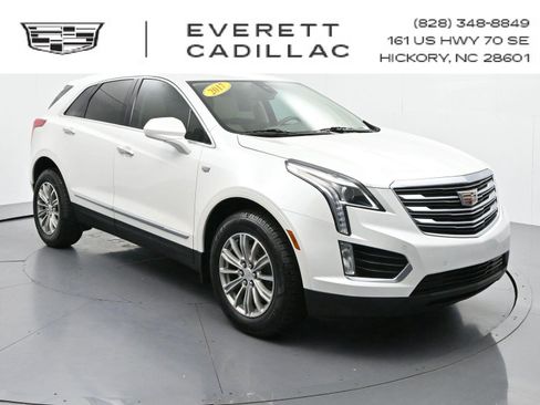 Used 2017 Cadillac XT5 Luxury w/ Driver Awareness Package FWD image 1