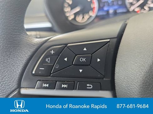 Used 2024 Nissan Altima 2.5 SV FWD image 23