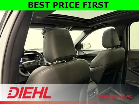 New 2026 Jeep Cherokee Overland image 22