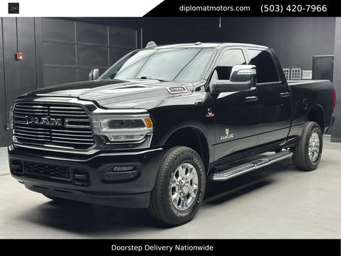 Used 2024 RAM 2500 Laramie AWD/4WD image 1