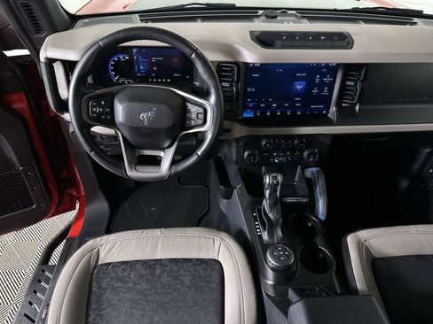 Used 2022 Ford Bronco Wildtrak AWD/4WD image 21
