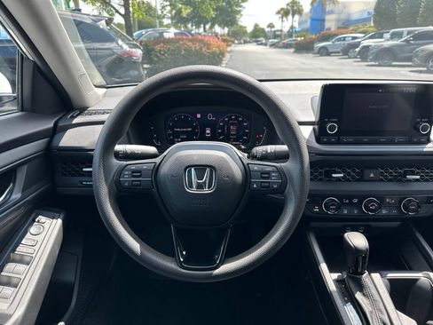 Certified 2023 Honda Accord EX image 18
