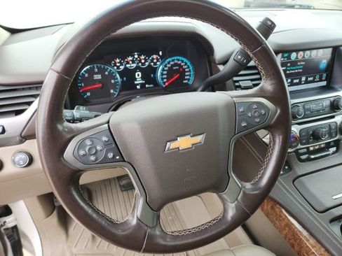 Certified 2019 Chevrolet Suburban Premier image 9