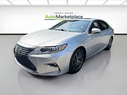 Used 2016 Lexus ES 350 w/ Luxury Package w/Wood Trim FWD image 3