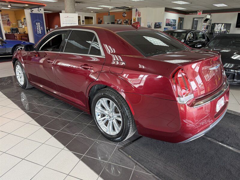 Used 2019 Chrysler 300 Touring L w/ Quick Order Package 22F RWD image 8