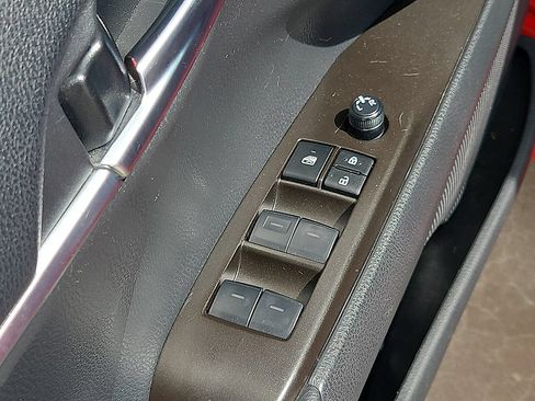 Used 2024 Toyota Camry SE FWD image 13