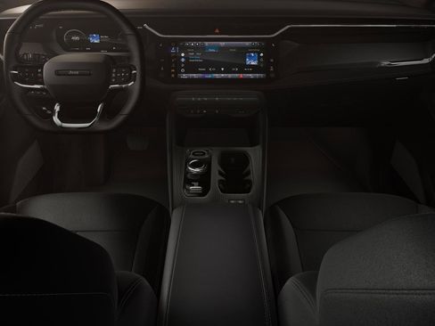 New 2026 Jeep Cherokee Laredo image 5