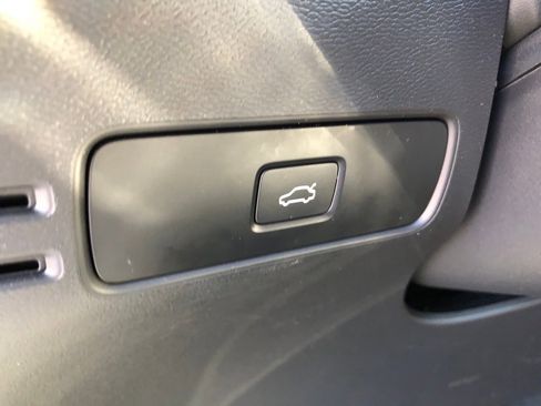 Used 2023 Volvo XC40 B5 Plus w/ Driver Assist Package image 13