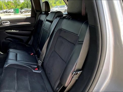 Used 2018 Jeep Grand Cherokee Trailhawk AWD/4WD image 7