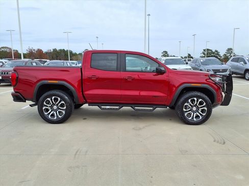 Used 2024 GMC Canyon AT4 w/ AT4 Premium Package image 5