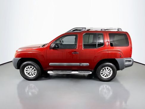 Used 2015 Nissan Xterra S w/ Value Package image 4