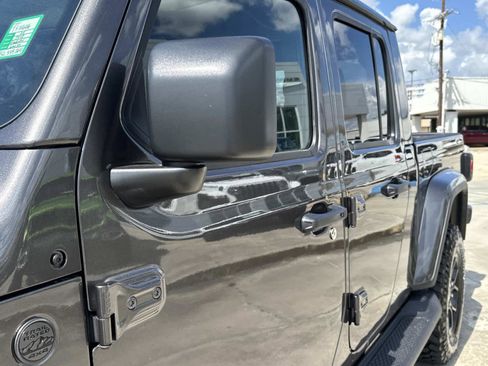 New 2025 Jeep Gladiator Sport image 6