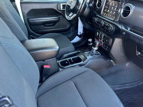 Used 2022 Jeep Wrangler Unlimited Rubicon 4xe w/ Steel Bumper Group image 17