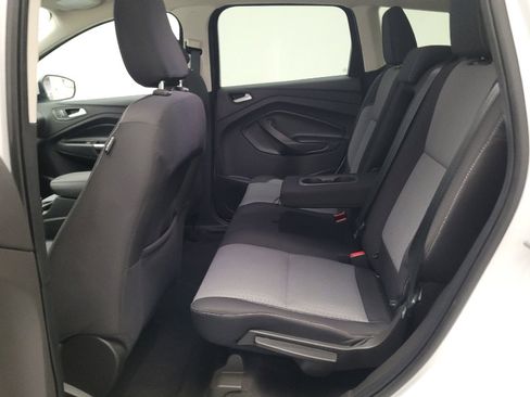 Used 2019 Ford Escape SE FWD image 18