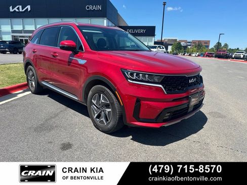 Certified 2022 Kia Sorento EX FWD image 1