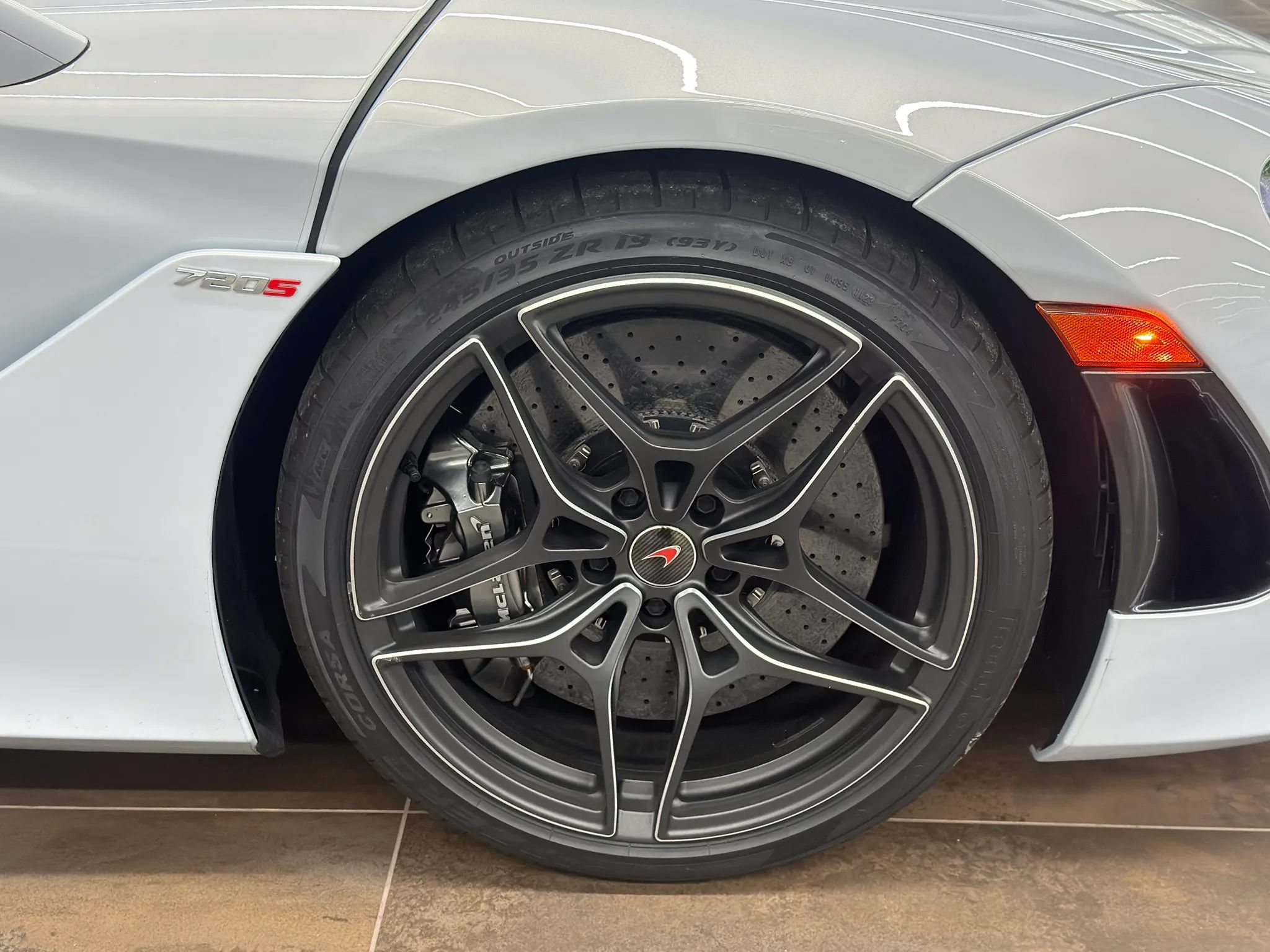 Used 2018 McLaren 720S RWD image 42