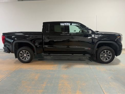 Used 2024 GMC Sierra 1500 AT4 w/ AT4 Preferred Package AWD/4WD image 6