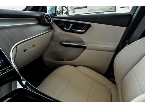 New 2026 Mercedes-Benz GLC 300 4MATIC image 18