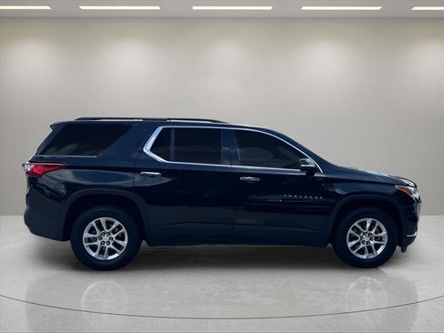 Used 2019 Chevrolet Traverse LT FWD image 6