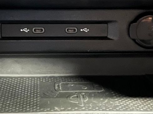 Certified 2023 Volkswagen Tiguan SE R-Line AWD/4WD image 13