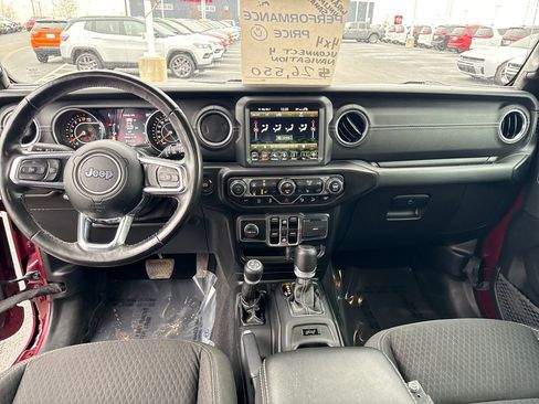 Used 2021 Jeep Wrangler Unlimited Sahara image 14