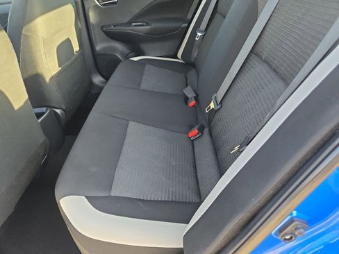 Used 2021 Nissan Versa SV image 17