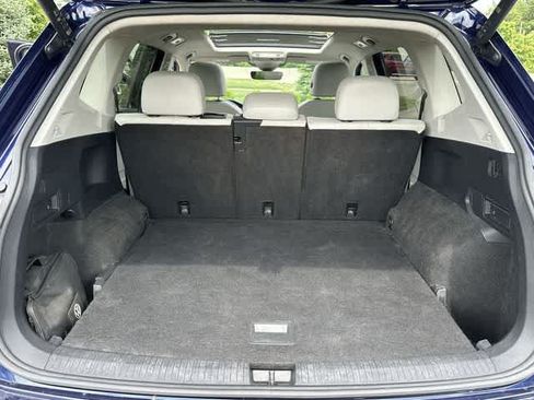 Used 2022 Volkswagen Tiguan SE AWD/4WD image 23