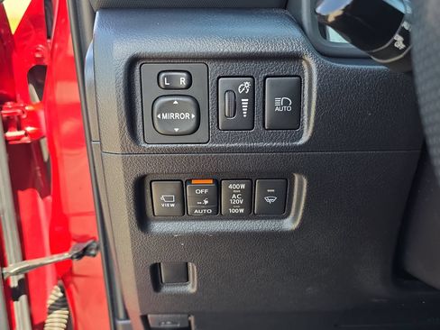 Used 2023 Toyota 4Runner Limited AWD/4WD image 23