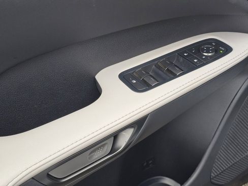 Used 2025 Lexus RX 350 Premium image 39