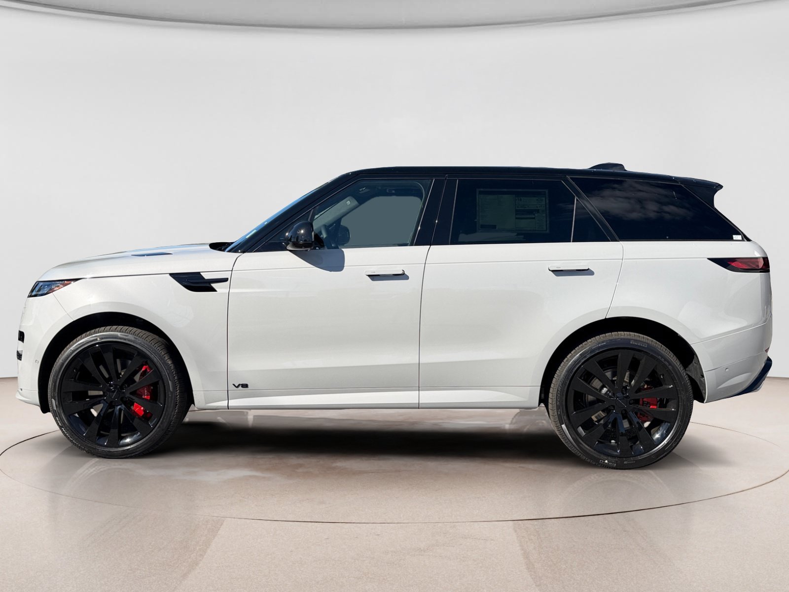 New 2027 Land Rover Range Rover Sport Dynamic SE AWD/4WD image 2