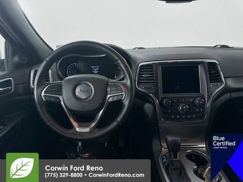 Used 2018 Jeep Grand Cherokee Altitude AWD/4WD image 24