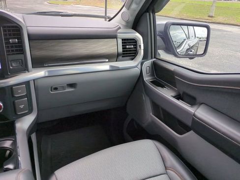 Certified 2025 Ford F150 Lariat w/ Equipment Group 501A Mid image 17