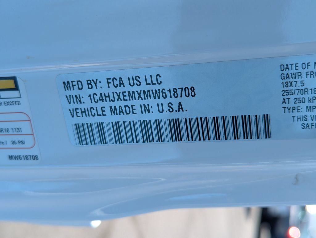 Used 2021 Jeep Wrangler Unlimited Sahara AWD/4WD image 34