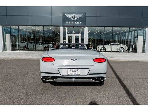 Used 2024 Bentley Continental GT Speed image 11