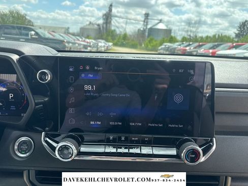 Used 2024 Chevrolet Colorado Trail Boss w/ Technology Package image 12