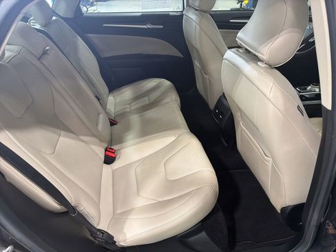 Used 2017 Ford Fusion Energi Titanium FWD image 41