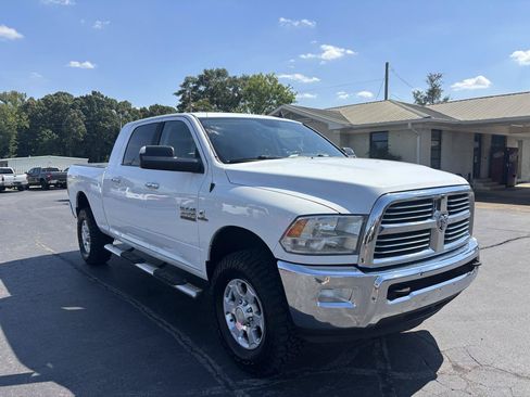Used 2016 RAM 2500 Big Horn AWD/4WD image 3