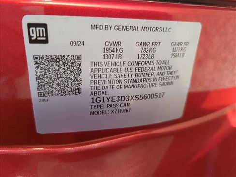 Used 2025 Chevrolet Corvette Z06 RWD image 21